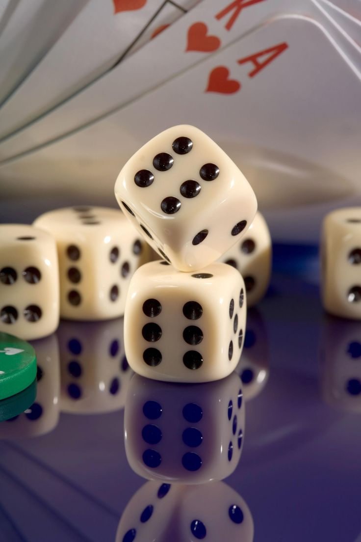 Mobile phone displaying Texas Hold'em Bonus gameplay interface
